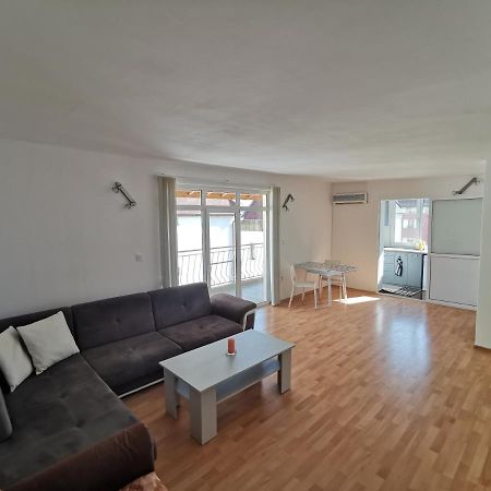 4Th Floor Apartamento Burgas Exterior foto