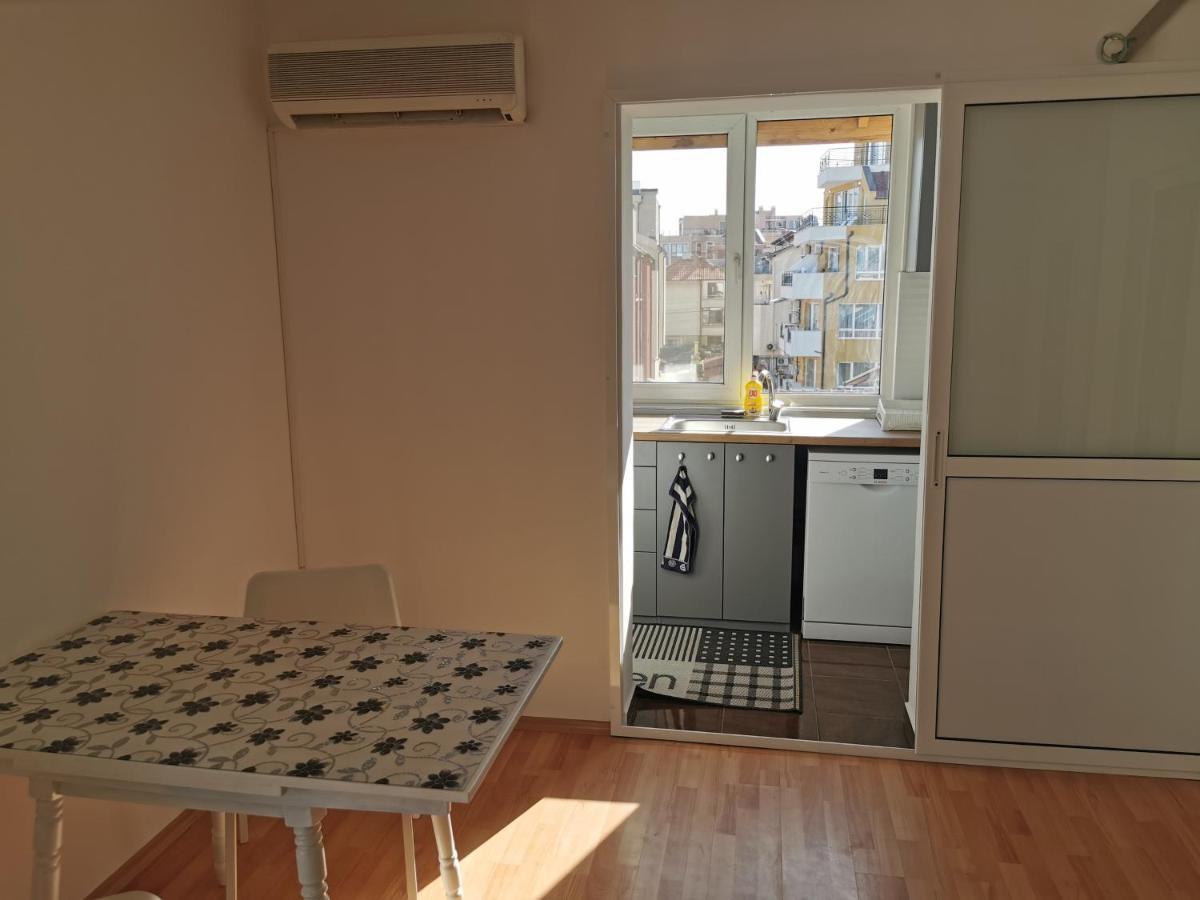 4Th Floor Apartamento Burgas Exterior foto